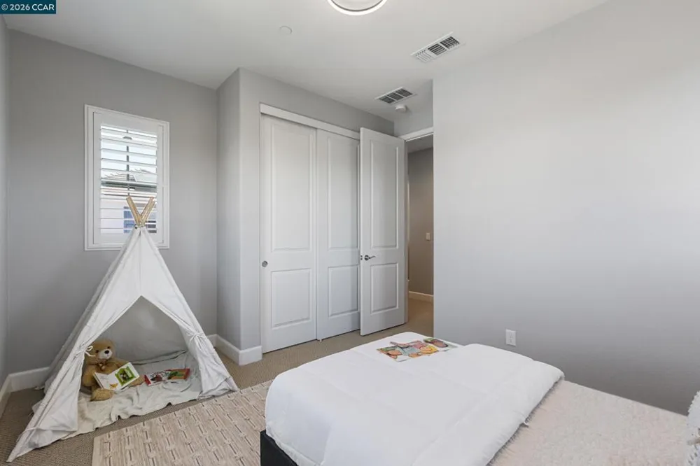 19221 Eagle View Dr Morgan Hill, CA 95037
