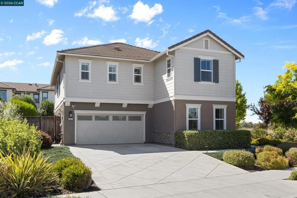 19221 Eagle View Dr Morgan Hill, CA 95037