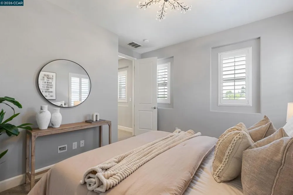 19221 Eagle View Dr Morgan Hill, CA 95037