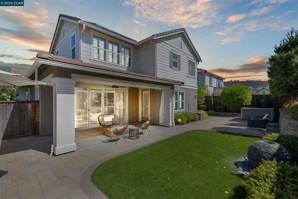 19221 Eagle View Dr Morgan Hill, CA 95037