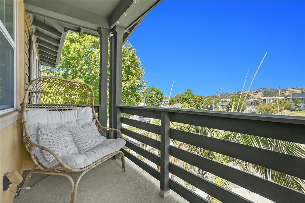 441 S Glendora Avenue Glendora, CA 91741