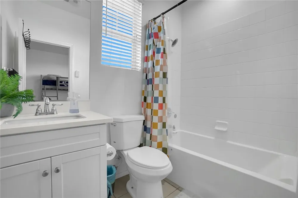 441 S Glendora Avenue Glendora, CA 91741