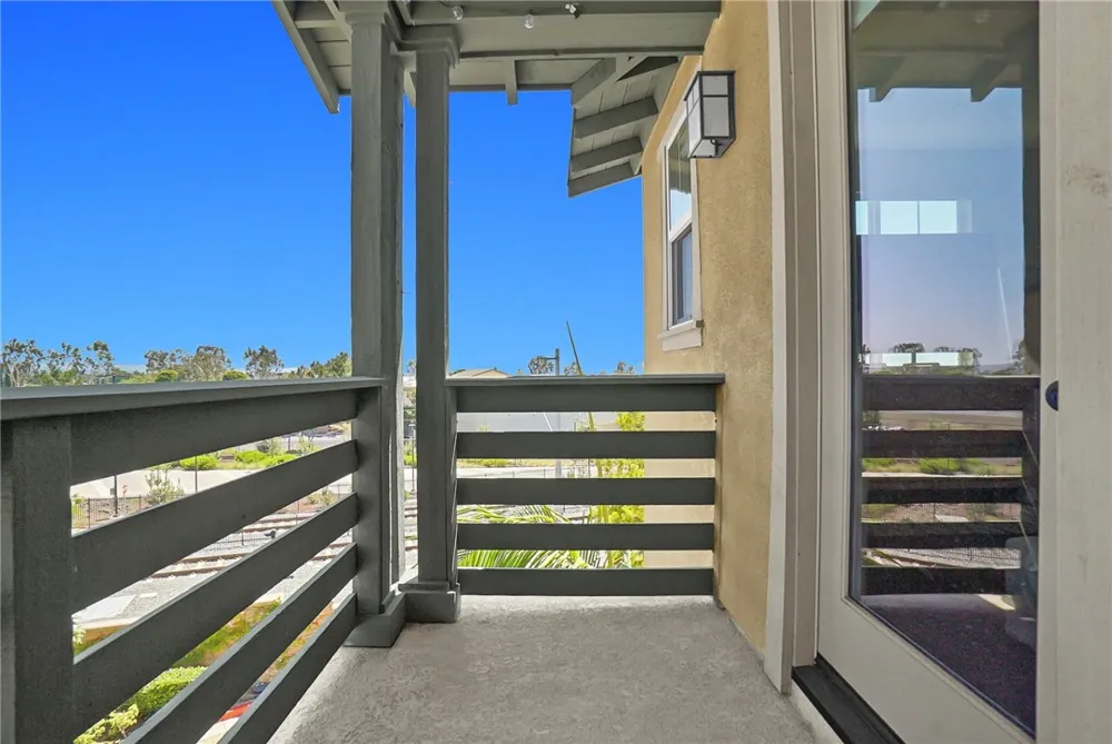 441 S Glendora Avenue Glendora, CA 91741