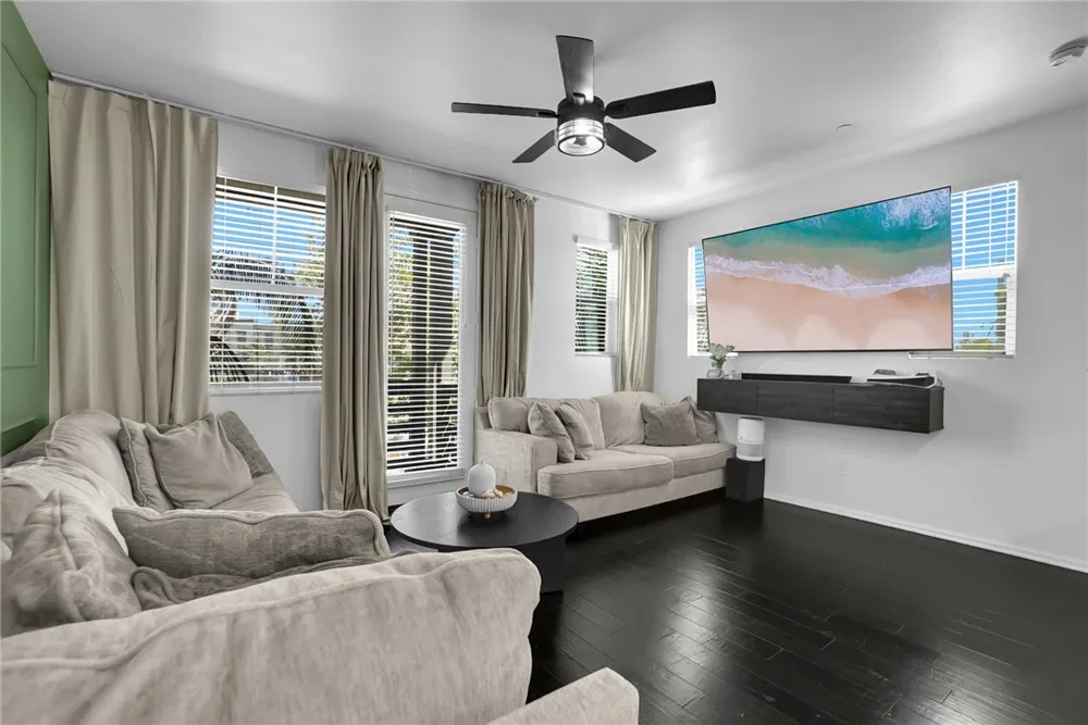 441 S Glendora Avenue Glendora, CA 91741