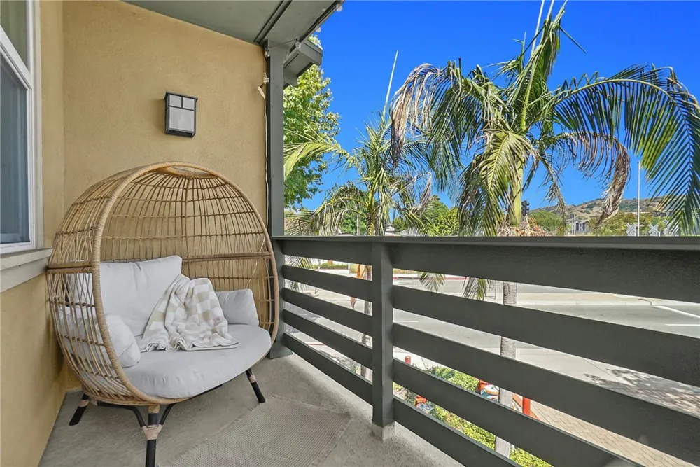 441 S Glendora Avenue Glendora, CA 91741