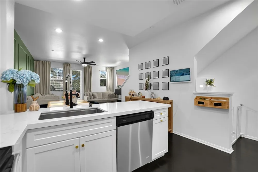 441 S Glendora Avenue Glendora, CA 91741