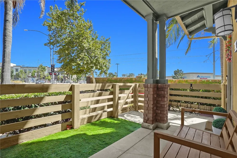 441 S Glendora Avenue Glendora, CA 91741