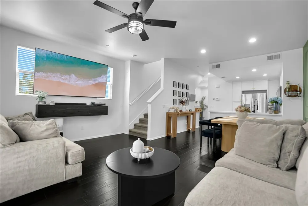 441 S Glendora Avenue Glendora, CA 91741