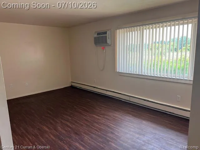 14682 Middle Gibraltar Road #24 Gibraltar City, MI 48173