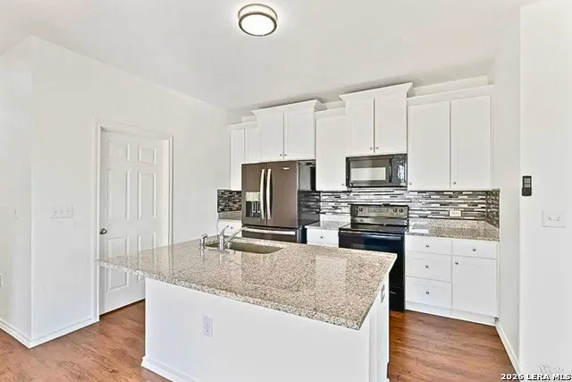 6630 Freedom Ridge San Antonio, TX 78242
