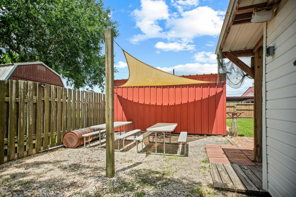 605 State Highway 172 Ganado, TX 77962