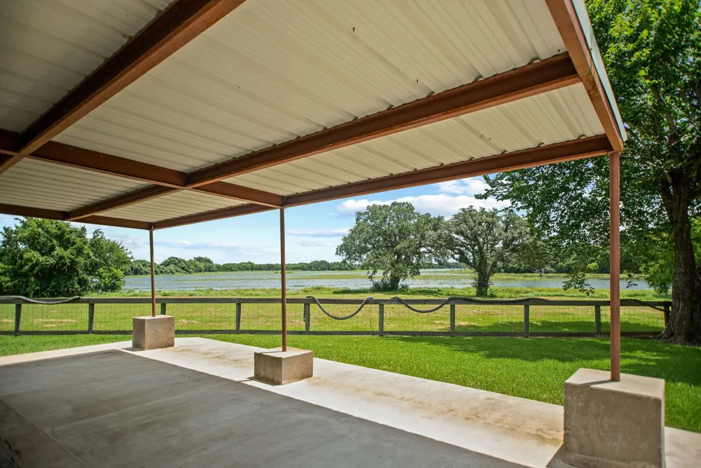 605 State Highway 172 Ganado, TX 77962