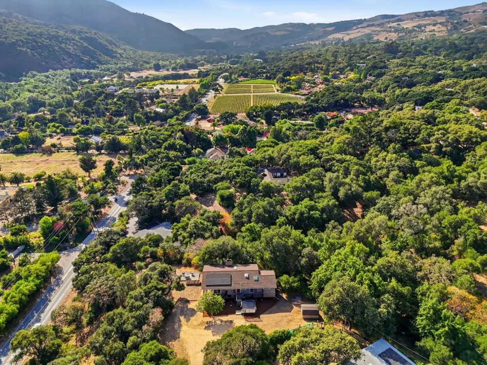 18 Middle Canyon Way #B Carmel Valley, CA 93924