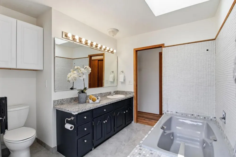 18 Middle Canyon Way #B Carmel Valley, CA 93924