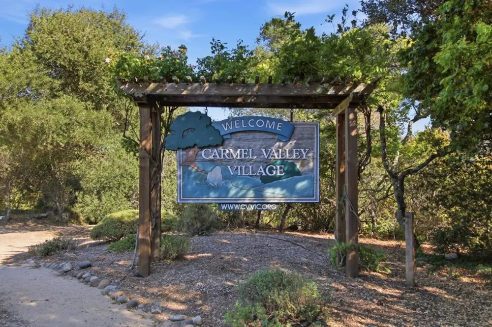 18 Middle Canyon Way #B Carmel Valley, CA 93924