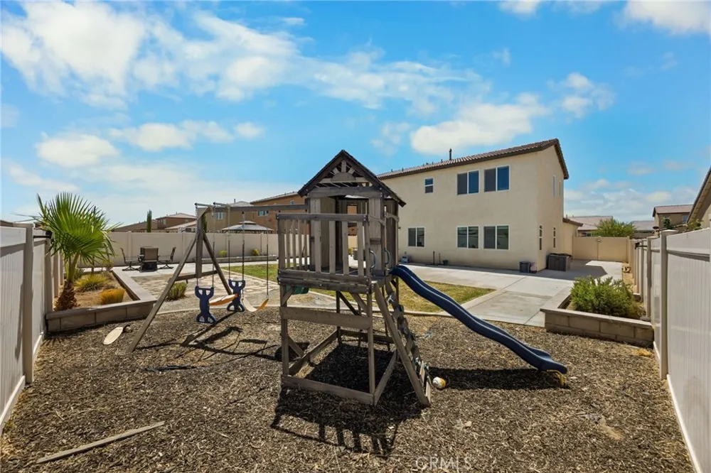 10538 Pampas Court Adelanto, CA 92301