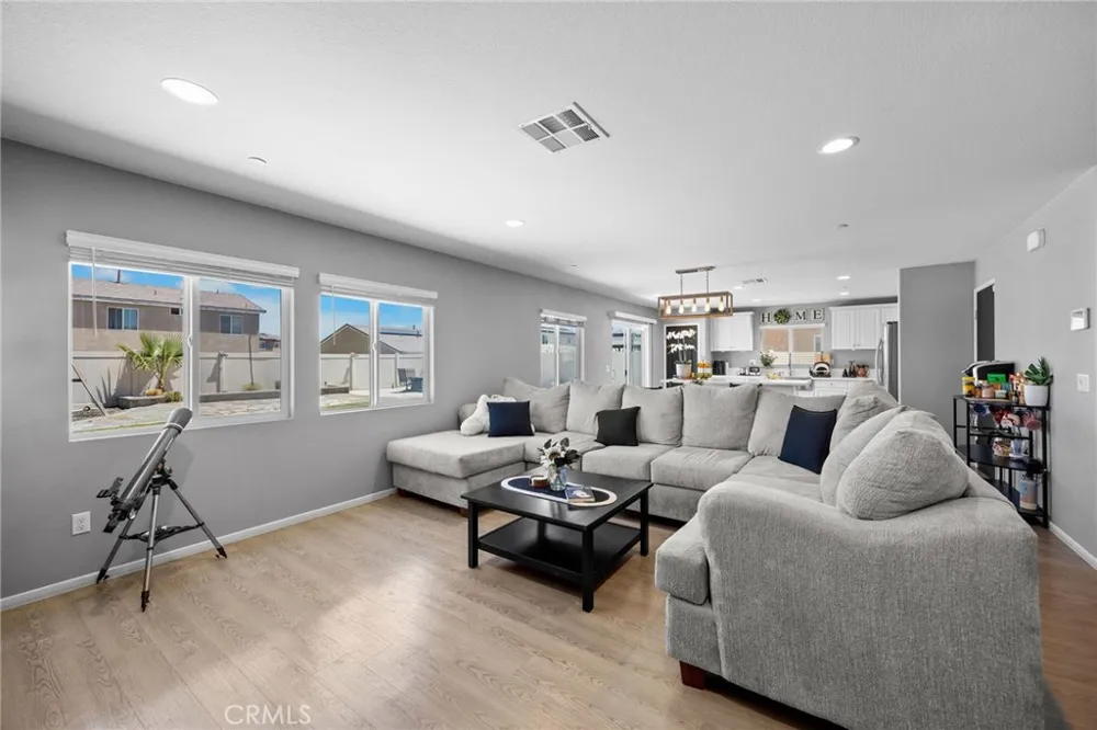 10538 Pampas Court Adelanto, CA 92301