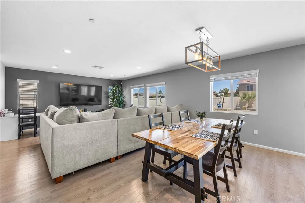 10538 Pampas Court Adelanto, CA 92301