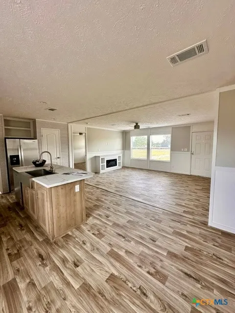 Address Not Shown Waelder, TX 78959