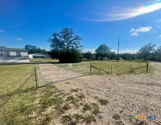 Address Not Shown Waelder, TX 78959