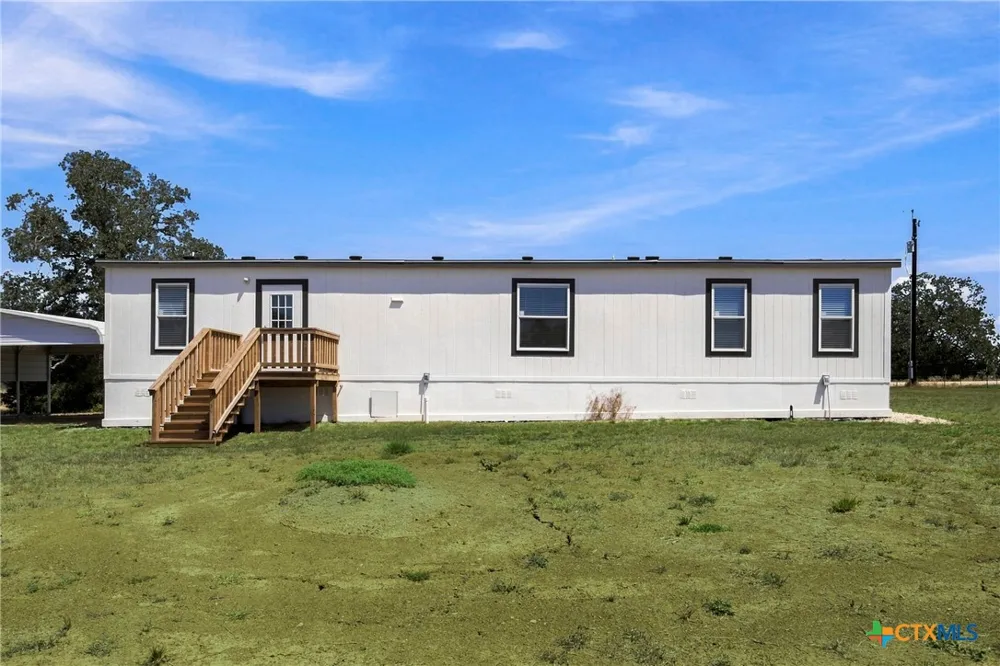 Address Not Shown Waelder, TX 78959