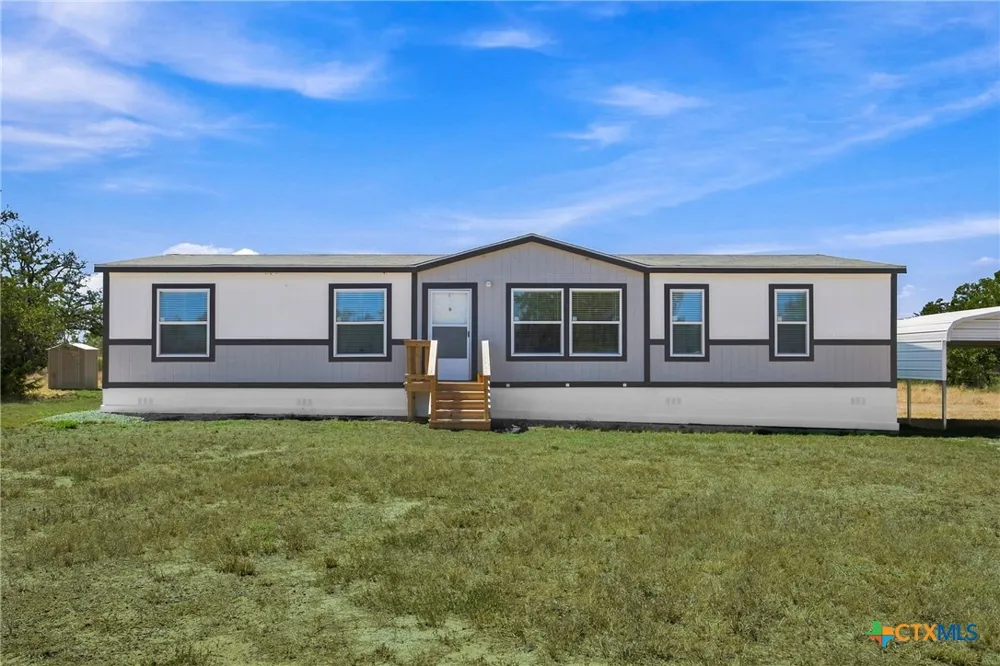 Address Not Shown Waelder, TX 78959