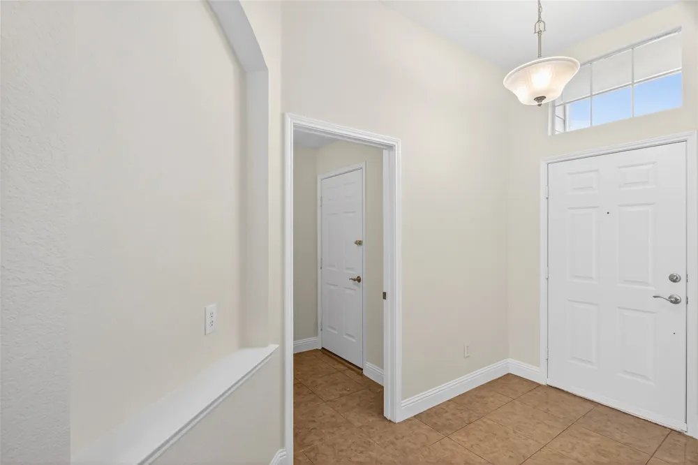 4817 Barnhill Lane Fort Worth, TX 76135