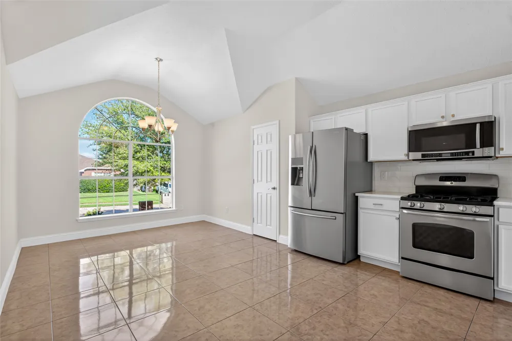 4817 Barnhill Lane Fort Worth, TX 76135