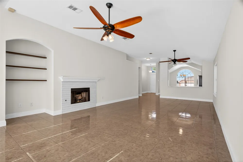 4817 Barnhill Lane Fort Worth, TX 76135