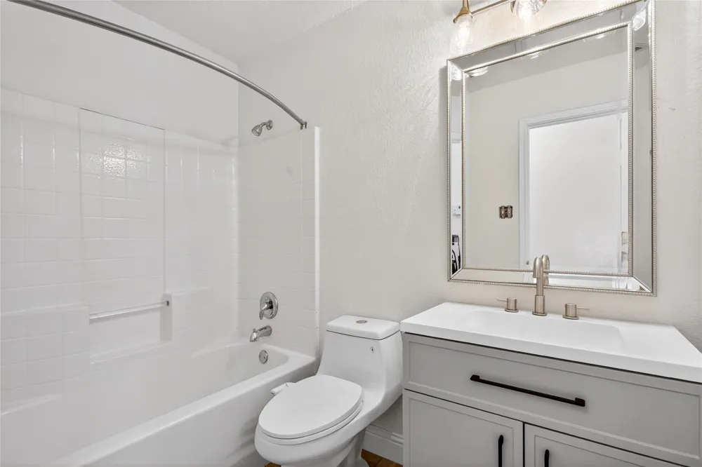 4817 Barnhill Lane Fort Worth, TX 76135