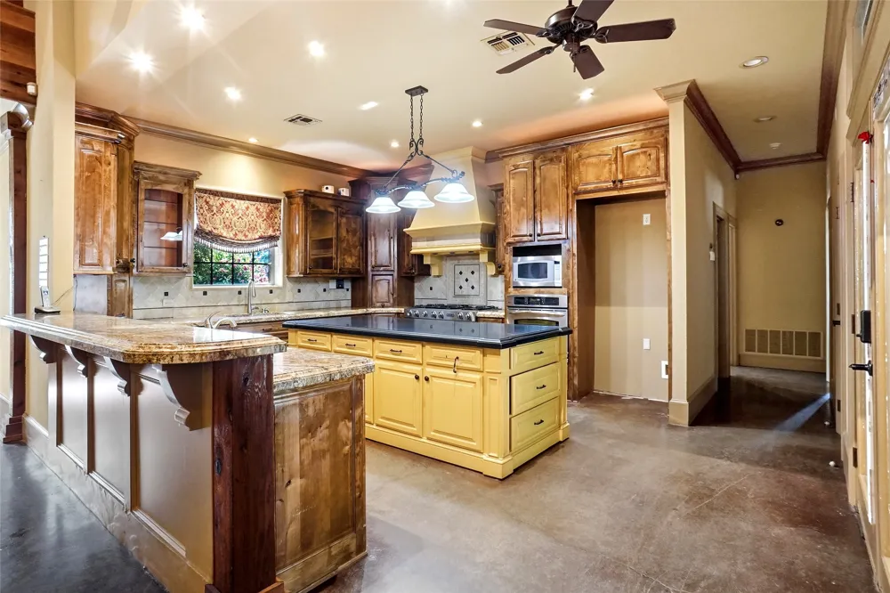 1211 Church Road Lake Bridgeport, TX 76426