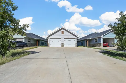 607 E Carter Street #607