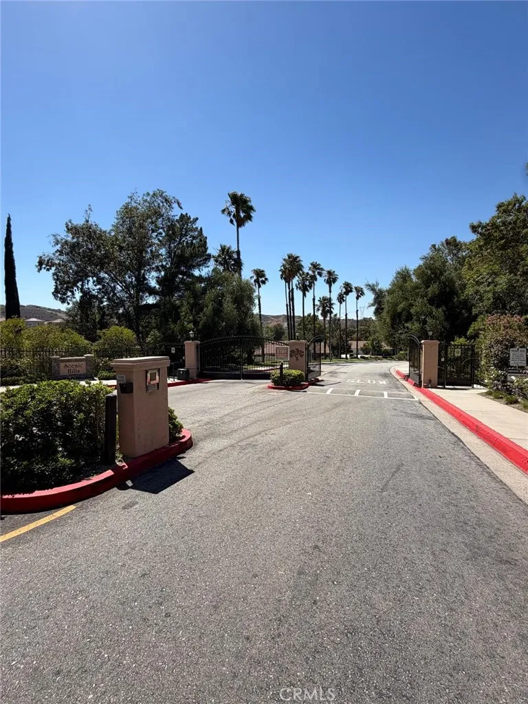 26341 Rainbow Glen Drive Newhall, CA 91321