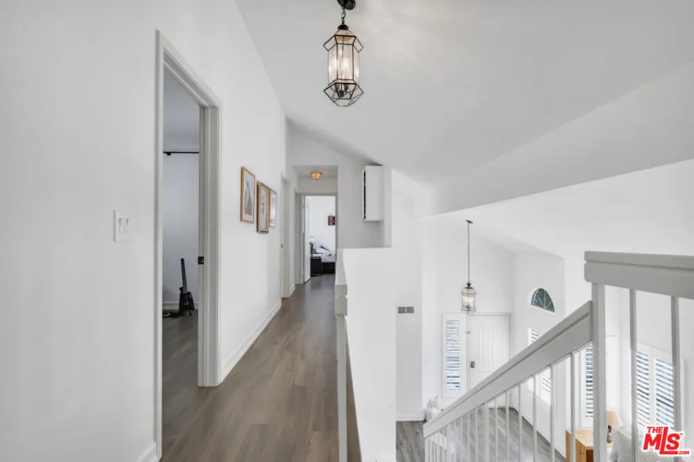 26839 Cactus Trail Agoura Hills, CA 91301