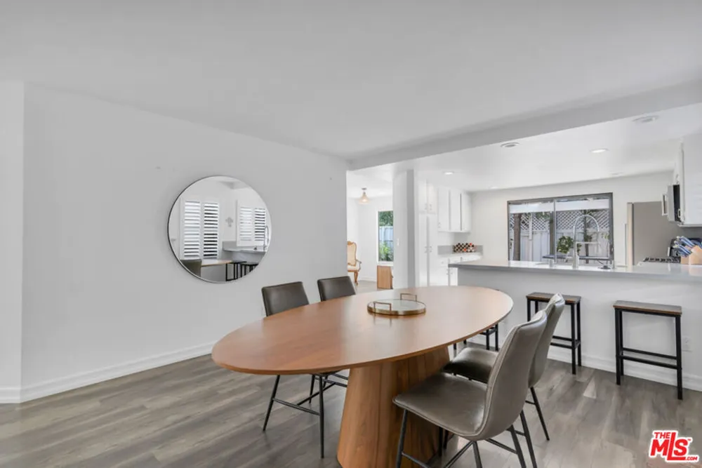 26839 Cactus Trail Agoura Hills, CA 91301
