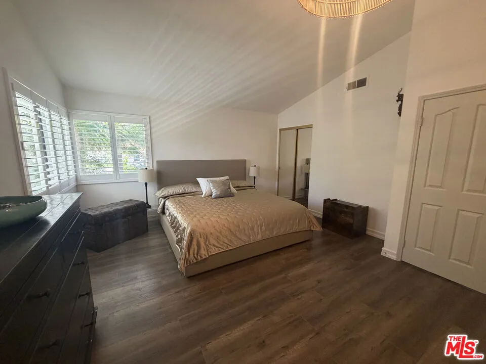 26839 Cactus Trail Agoura Hills, CA 91301
