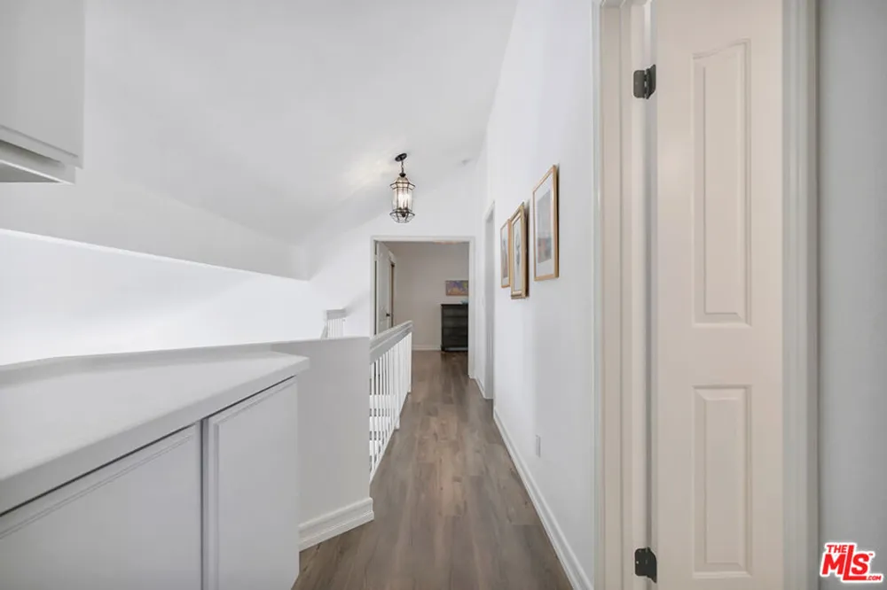 26839 Cactus Trail Agoura Hills, CA 91301
