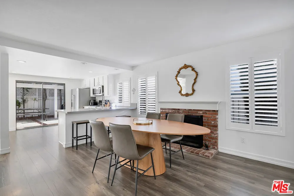 26839 Cactus Trail Agoura Hills, CA 91301