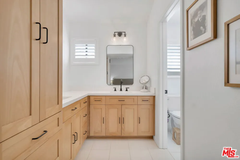 26839 Cactus Trail Agoura Hills, CA 91301
