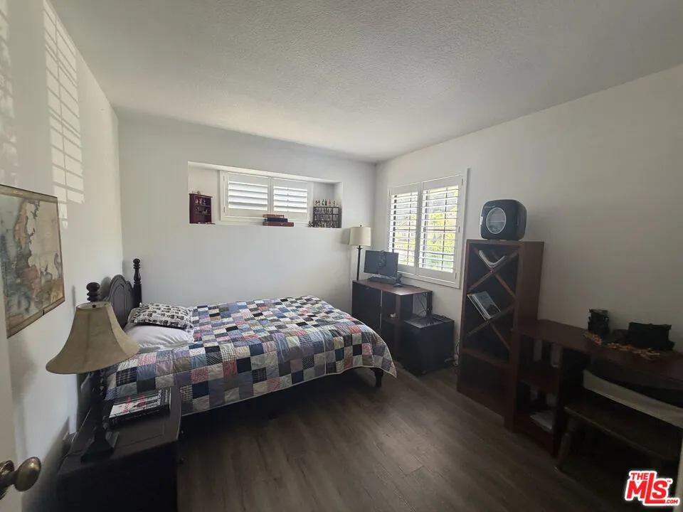 26839 Cactus Trail Agoura Hills, CA 91301