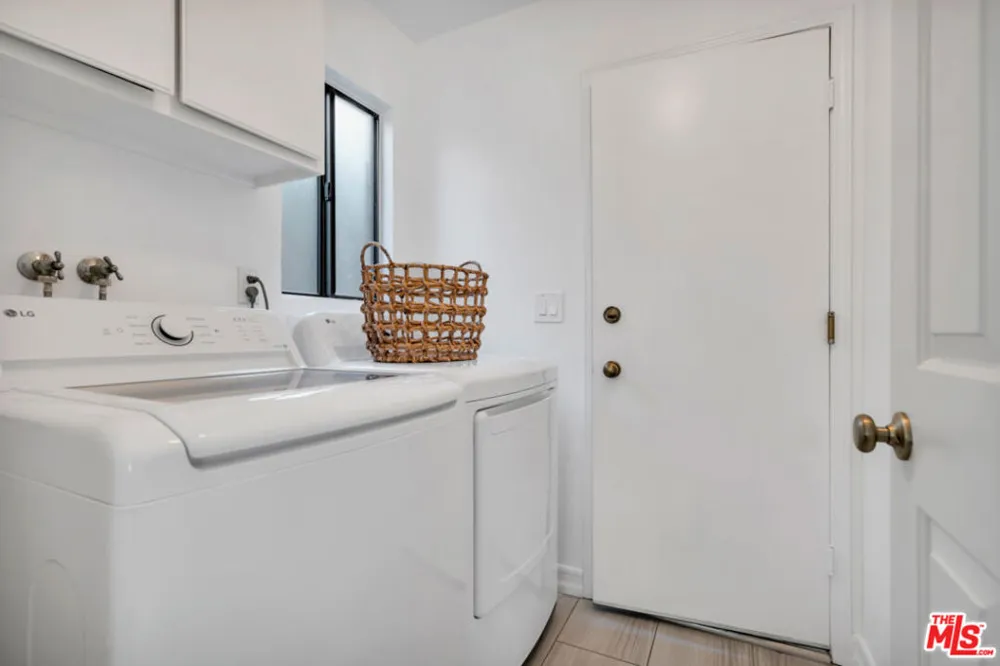26839 Cactus Trail Agoura Hills, CA 91301