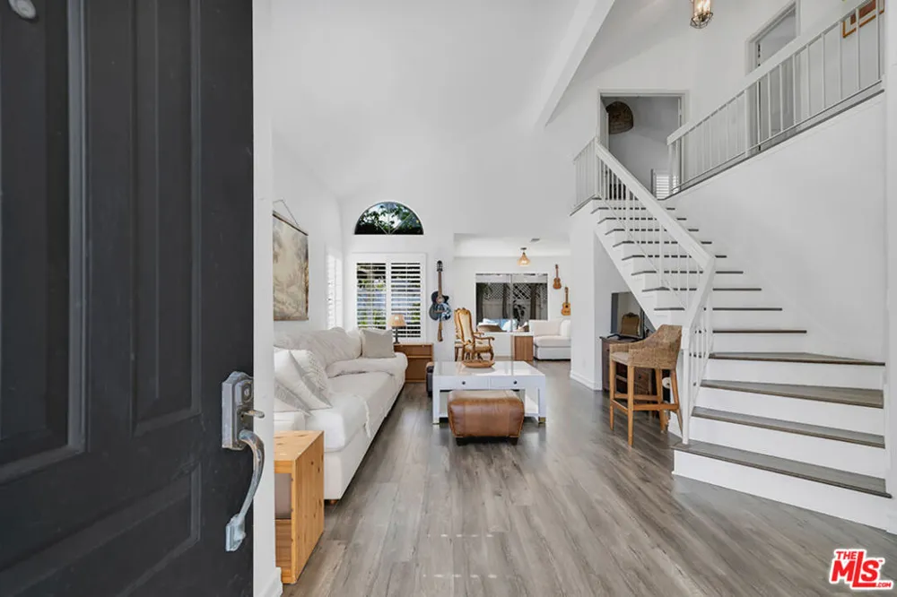 26839 Cactus Trail Agoura Hills, CA 91301