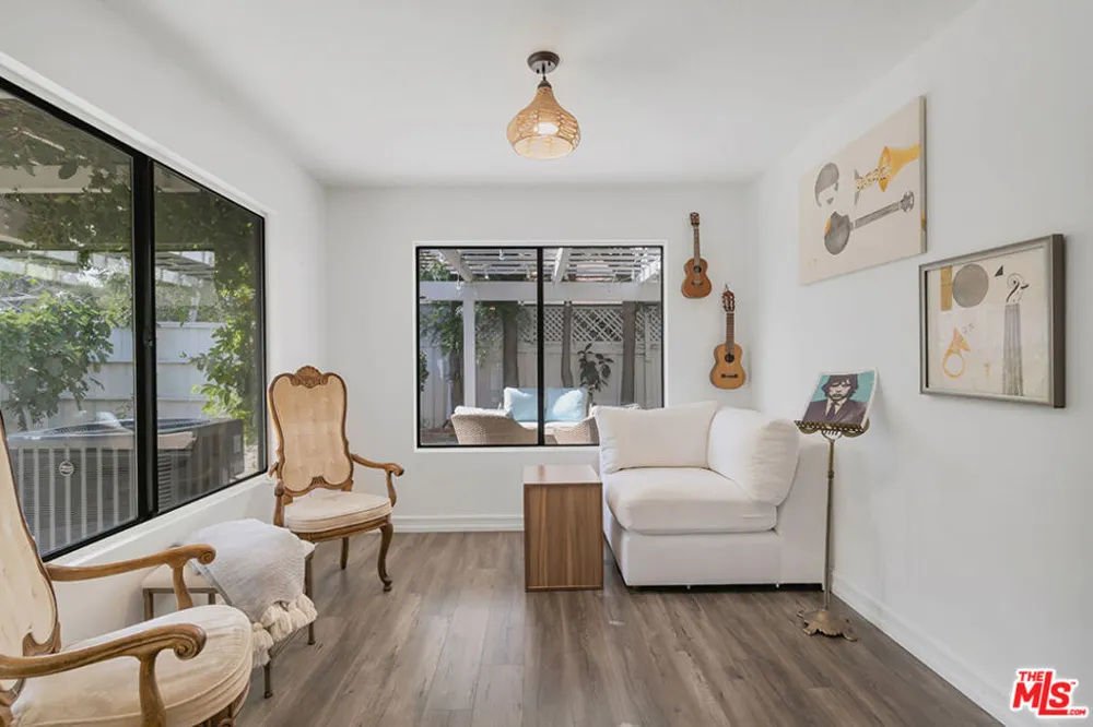 26839 Cactus Trail Agoura Hills, CA 91301