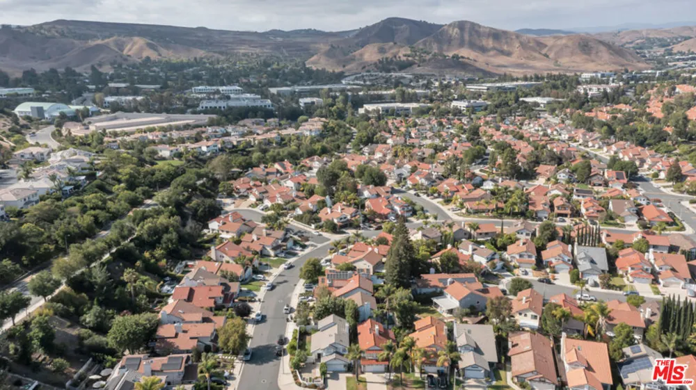 26839 Cactus Trail Agoura Hills, CA 91301
