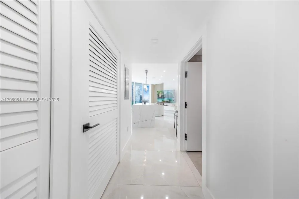 350 S Miami Ave #2314 Miami, FL 33130