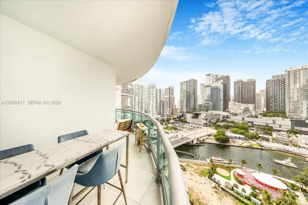 350 S Miami Ave #2314 Miami, FL 33130
