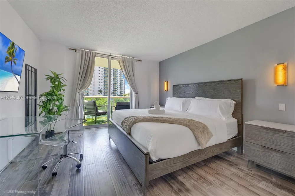 Address Not Shown Sunny Isles Beach, FL 33160