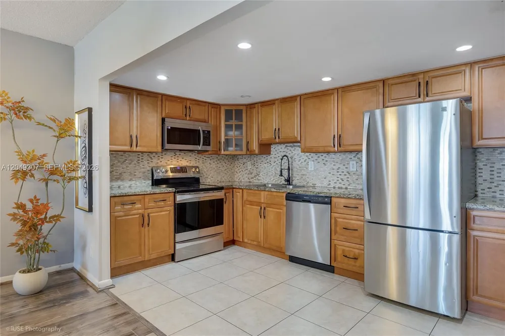 Address Not Shown Sunny Isles Beach, FL 33160