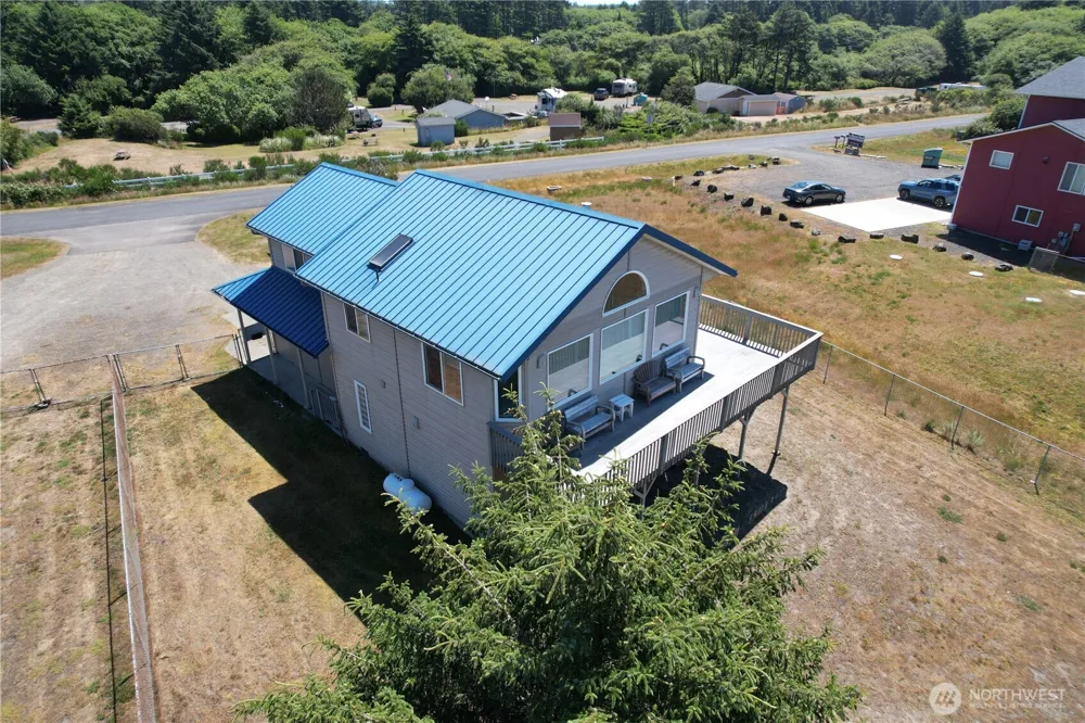 16 Ocean Boulevard Ocean City, WA 98569