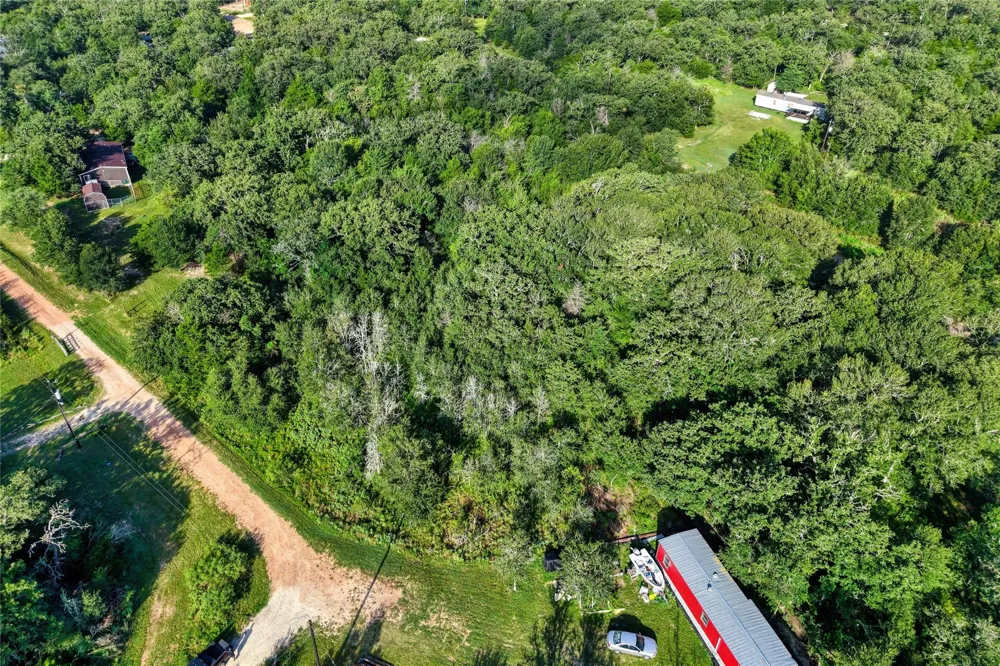 805 Wilderness Road Somerville, TX 77879